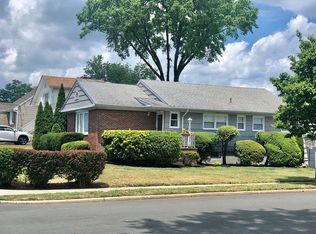 26 Roosevelt St, Nutley, NJ 07110