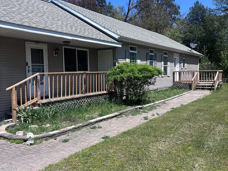 104 N Park Dr — Photo 16