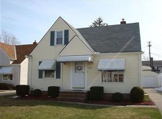 4591 Forest Edge Dr, Brooklyn, OH