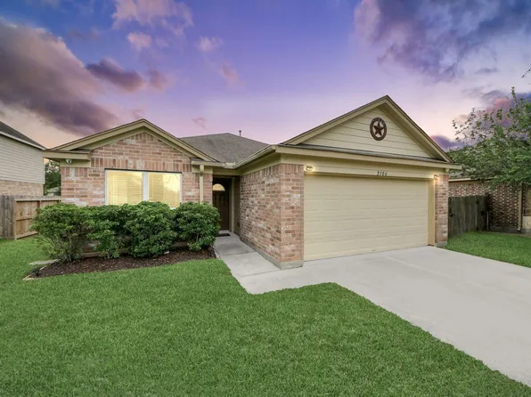 2106 Indian Clearing Trl, Rosenberg, TX 77471