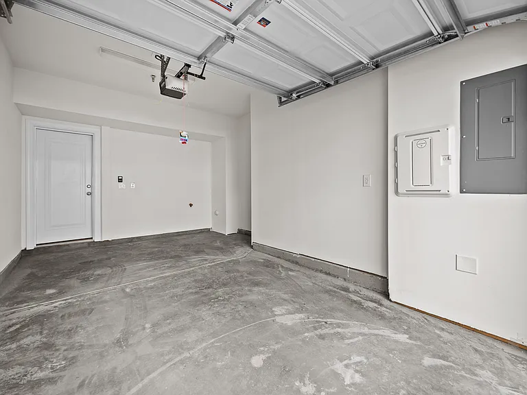 1233 S Blount St #201 — Photo 24