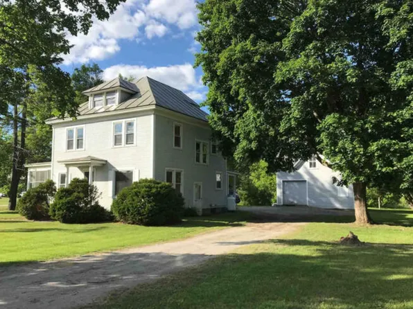 429 S Windsor St, Royalton, VT 05068