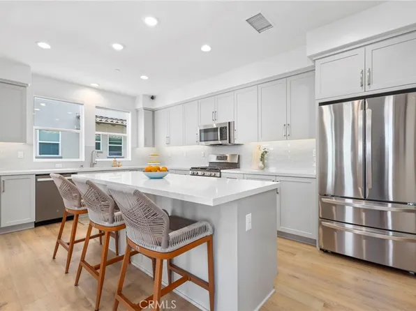 49 Hideaway Loop, Mission Viejo, CA 92692