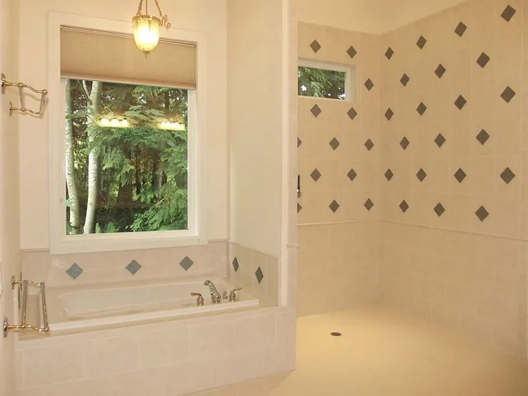 20926 Cascade Ridge Dr — Photo 7