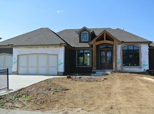 16820 Bluejacket St, Overland Park, KS 66062