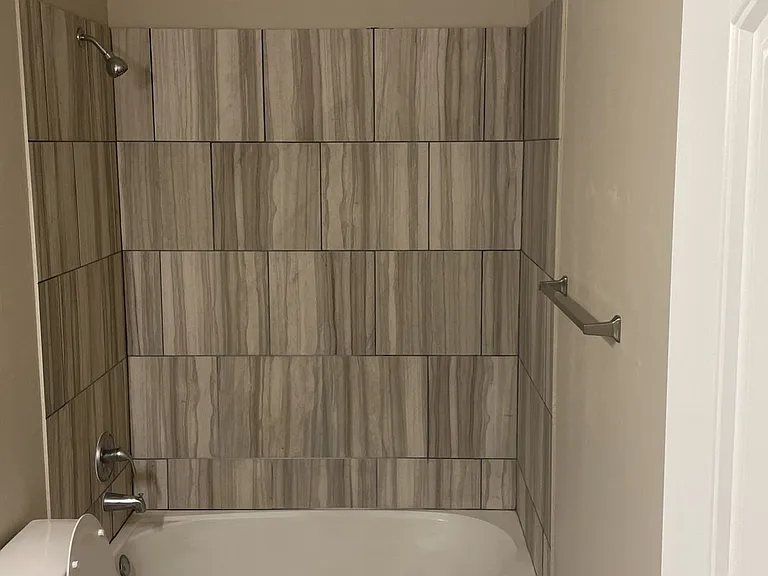 5212 Oakwood Villa Ct — Photo 8