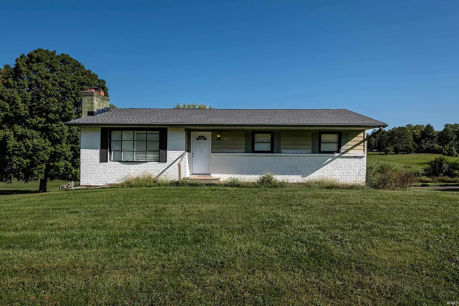 1905 E Dutcherman Dr photo 1
