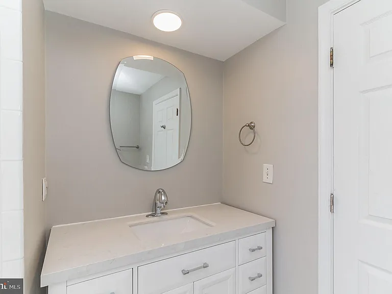 25 Birch Ave — Photo 15
