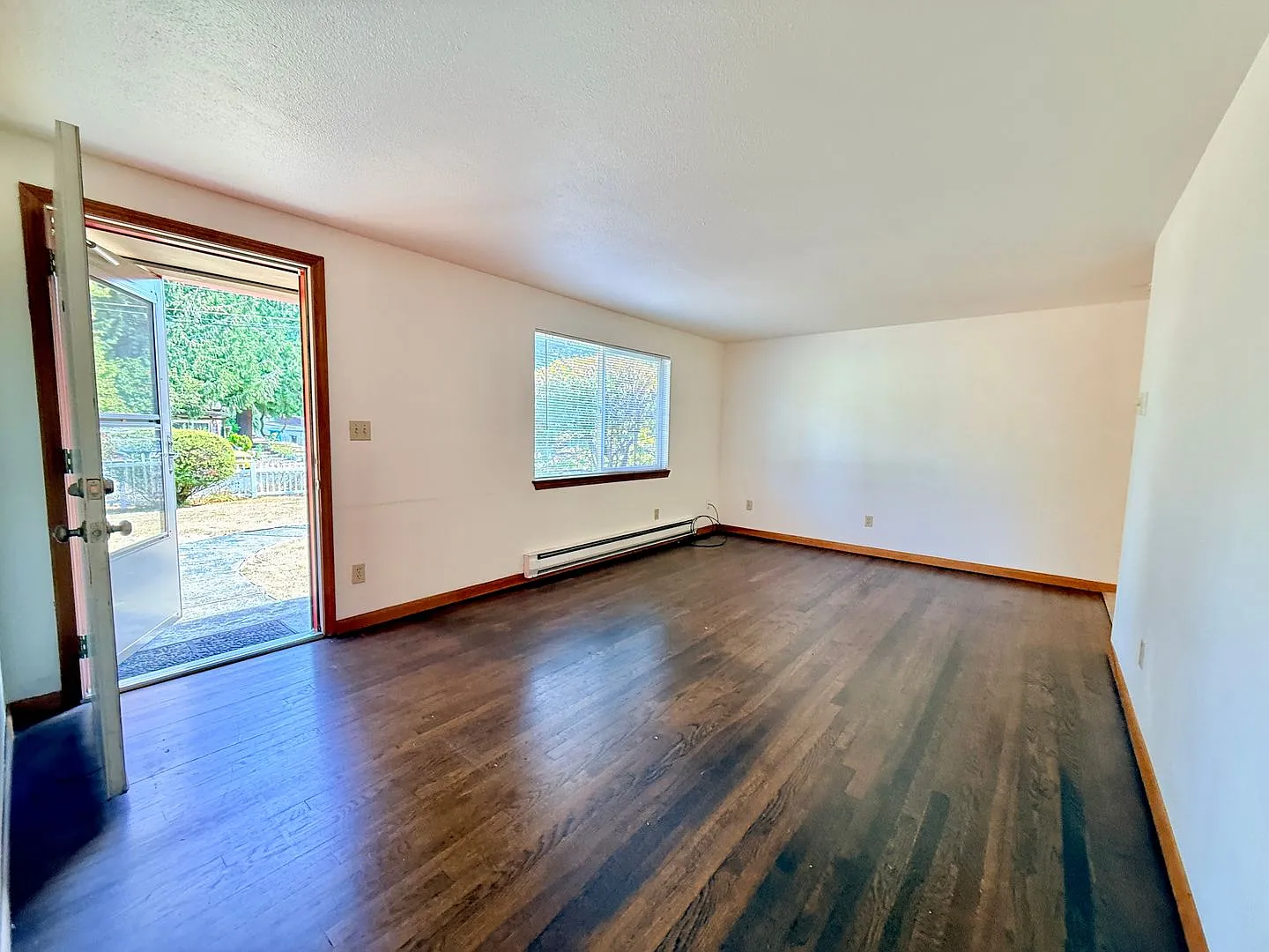 Charming Mid-Century Rambler: Original Hardwoods & Fenced Yard Close to Light Rail! — Photo 3