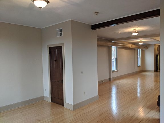 4th image of 151 S Market St #303
