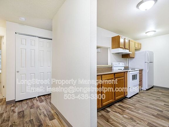 2nd image of 11353 SW Greenburg Rd APT D