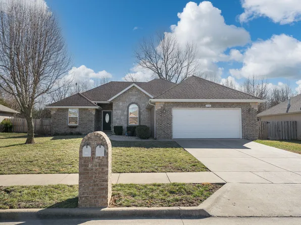 5708 N Seacrest Drive, Ozark, MO 65721