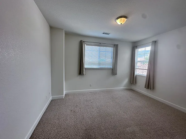10735 Ridgebrook Dr — Photo 25