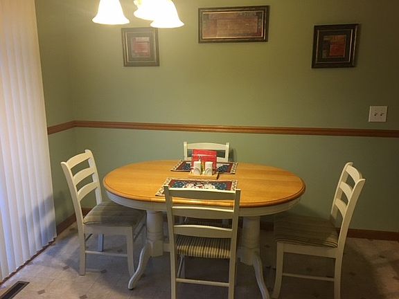 5th image of 1377 Meadow Ln