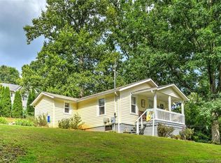 11 Campground Rd, Asheville, NC 28805
