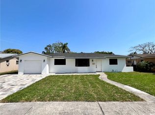 3121 Capri Rd, Palm Beach Gardens, FL 33410