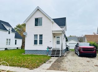 422 14th St, Port Huron, MI 48060