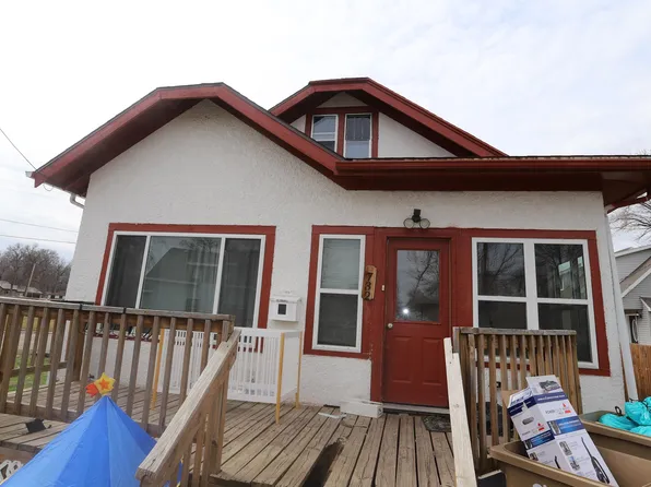 732 Lincoln Ave NW, Minot, ND 58703