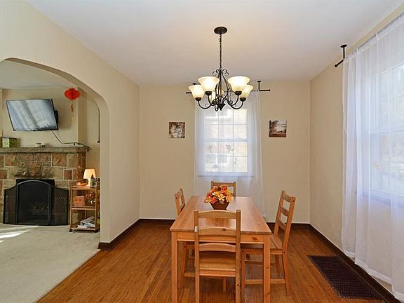 4th image of 320 Orchard Dr