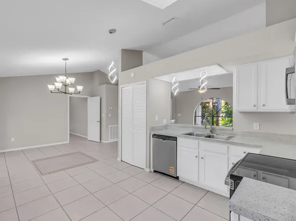 509 Breakwater Terrace, Sebastian, FL 32958