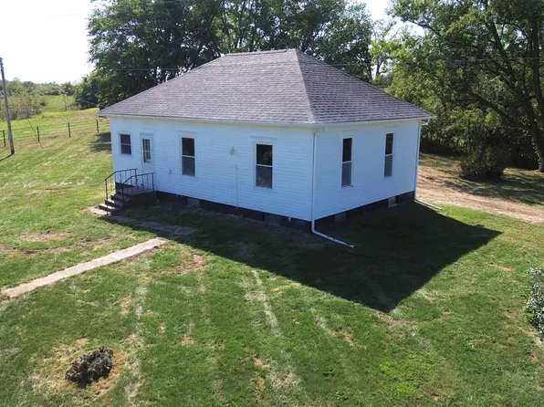 13367 Quail Ave, Bloomfield, IA 52537