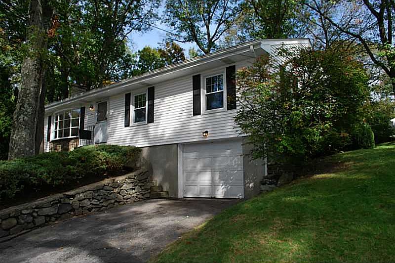 1st image of 7 Marywood Ln