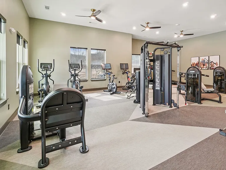 Arden Pines Luxury Apartments — Photo 40