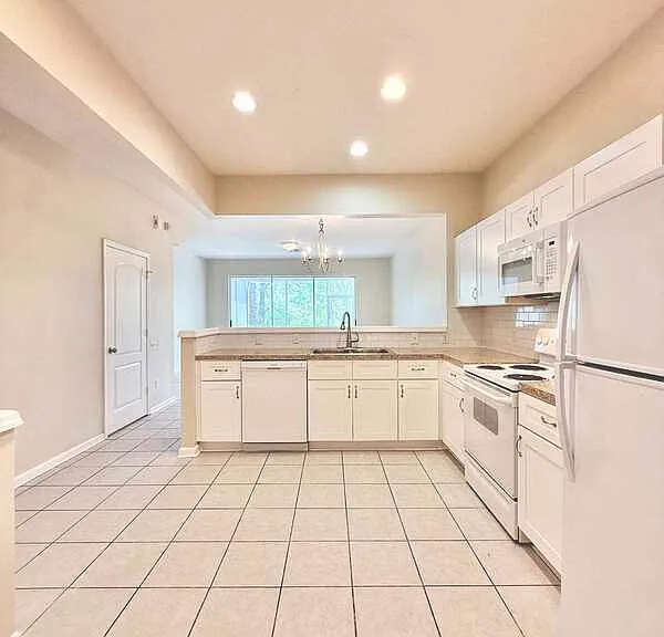 26542 Chimney Spire Ln — Photo 8