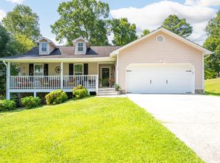 63 Johns Dr, Ringgold, GA 30736