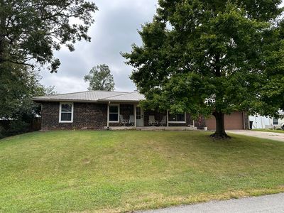 10052 N Hickory Ln, Columbus, IN, 47203