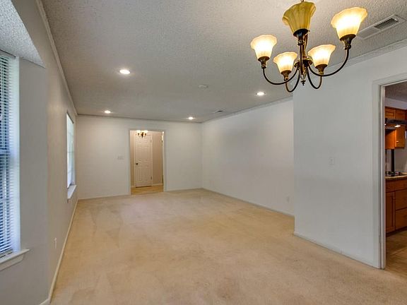 5th image of 3417 Lawndale Ave