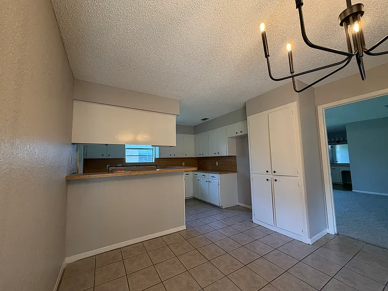 1618 Cheyenne St — Photo 12