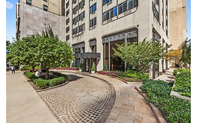 Sold by Douglas Elliman | media 17