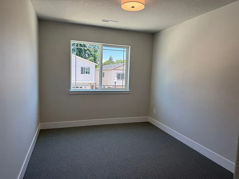 9706 NE 29th Ave — Photo 11