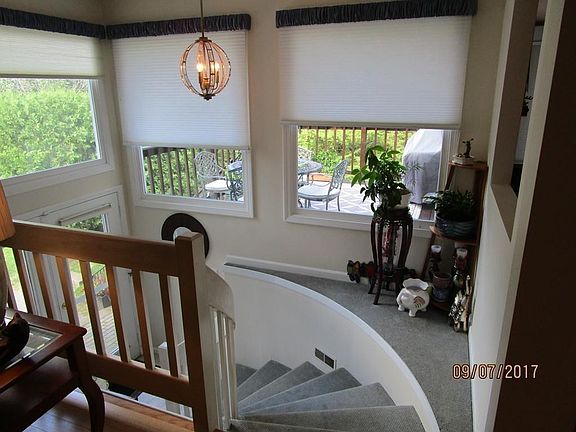 3rd image of 40 Brittania Cir