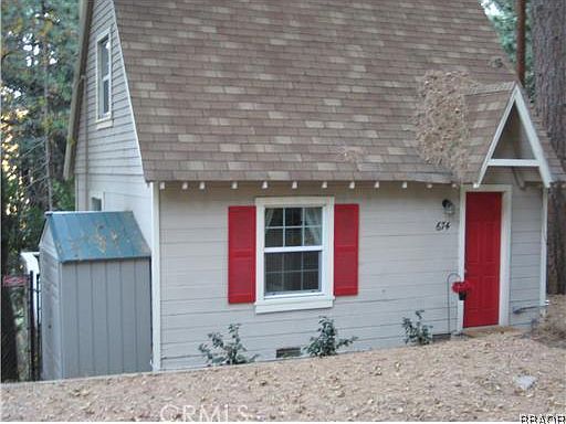 1st image of 674 Victoria Ct