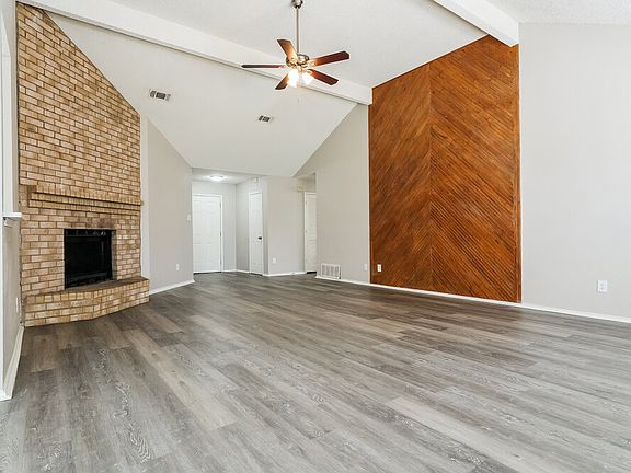 5th image of 8221 Cloverglen Ln