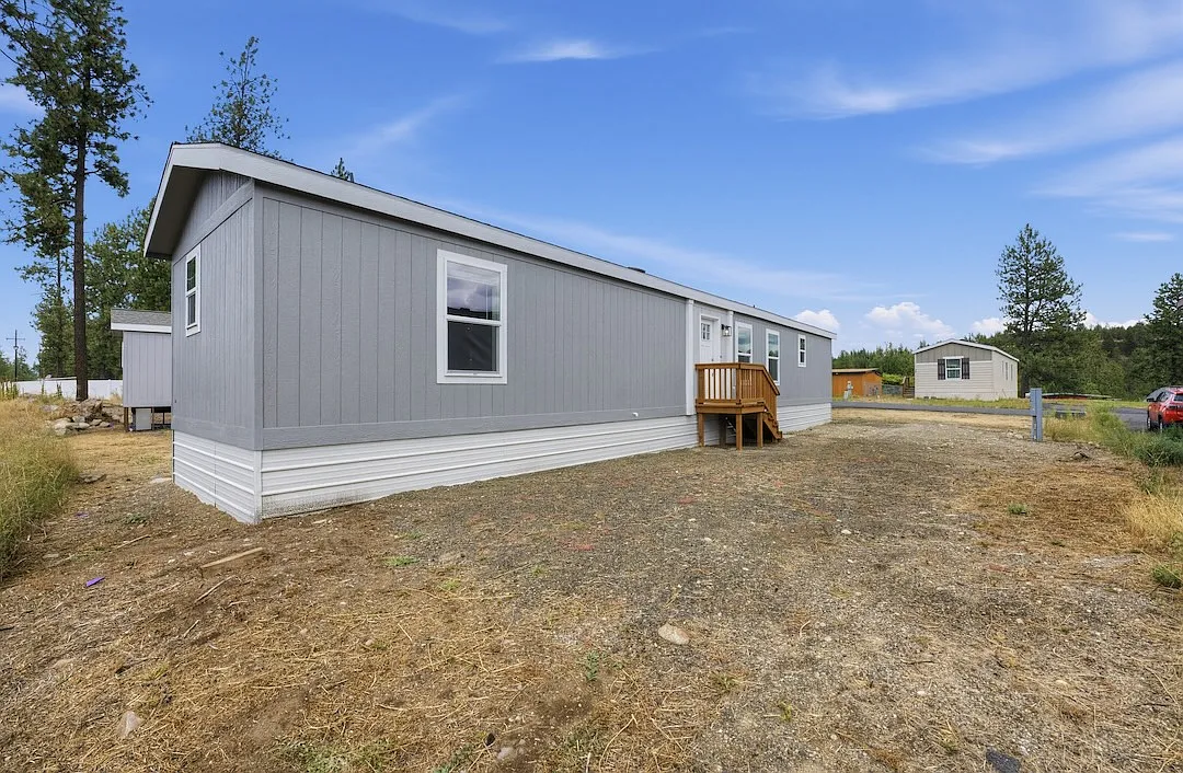 Quaint 3 Bed/ 2 Bath Home For Rent! — Photo 2