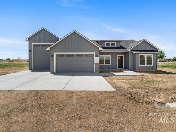 4725 SW Moonlight Ct, Mountain Home, ID 83647