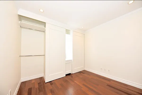 Rented by Buchbinder & Warren | media 34