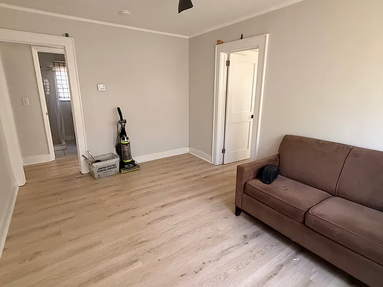 1869 Bradford St #1R — Photo 6