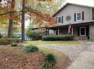 6417 Rockrest Ct, Raleigh, NC 27612