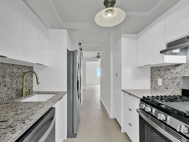 653 Michigan Ave #15 — Photo 8