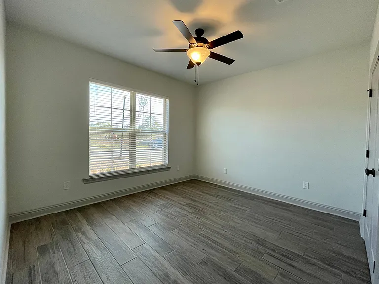 1187 Lakehaven Dr — Photo 11