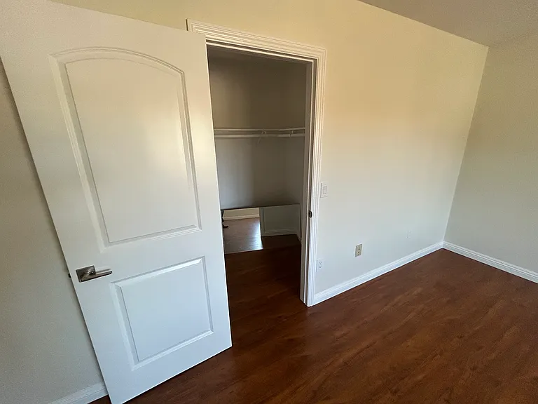 7009 Tait St — Photo 11