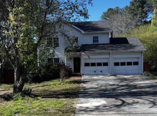 1215 Masters Ln, Snellville, GA 30078