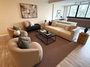 9 Hawthorne Pl APT 7H, Boston, MA 02114