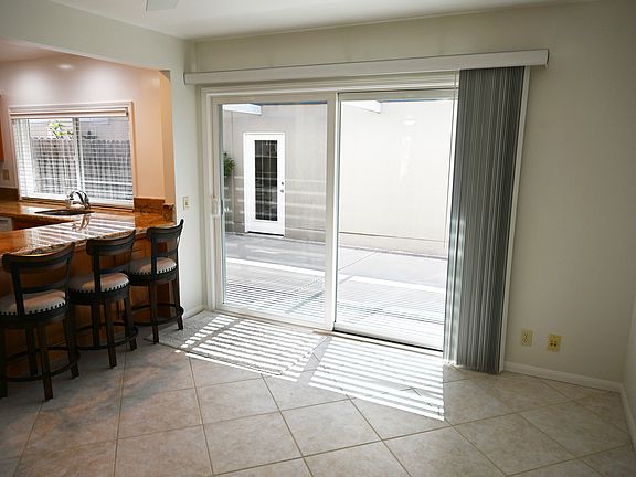 5th image of 4246 Larwin Ave