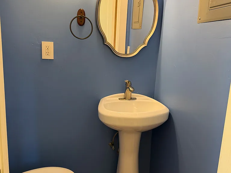 1419 Airport Heights Dr — Photo 14