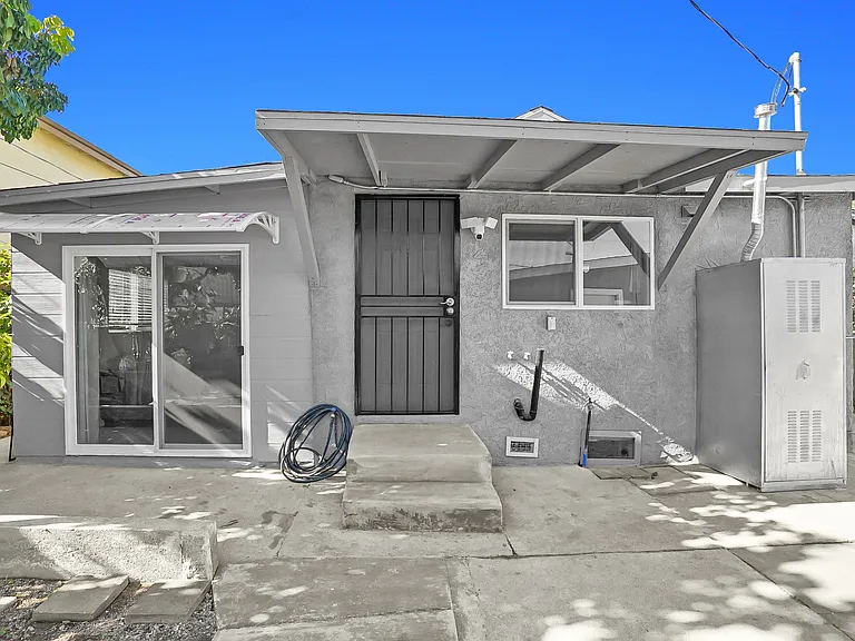 2132 Brawley St — Photo 11